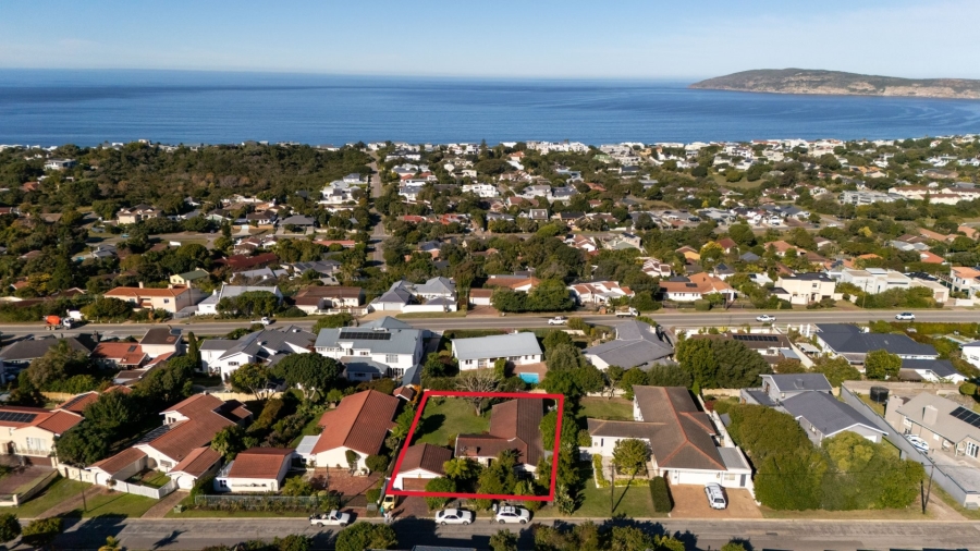 3 Bedroom Property for Sale in Upper Robberg Western Cape